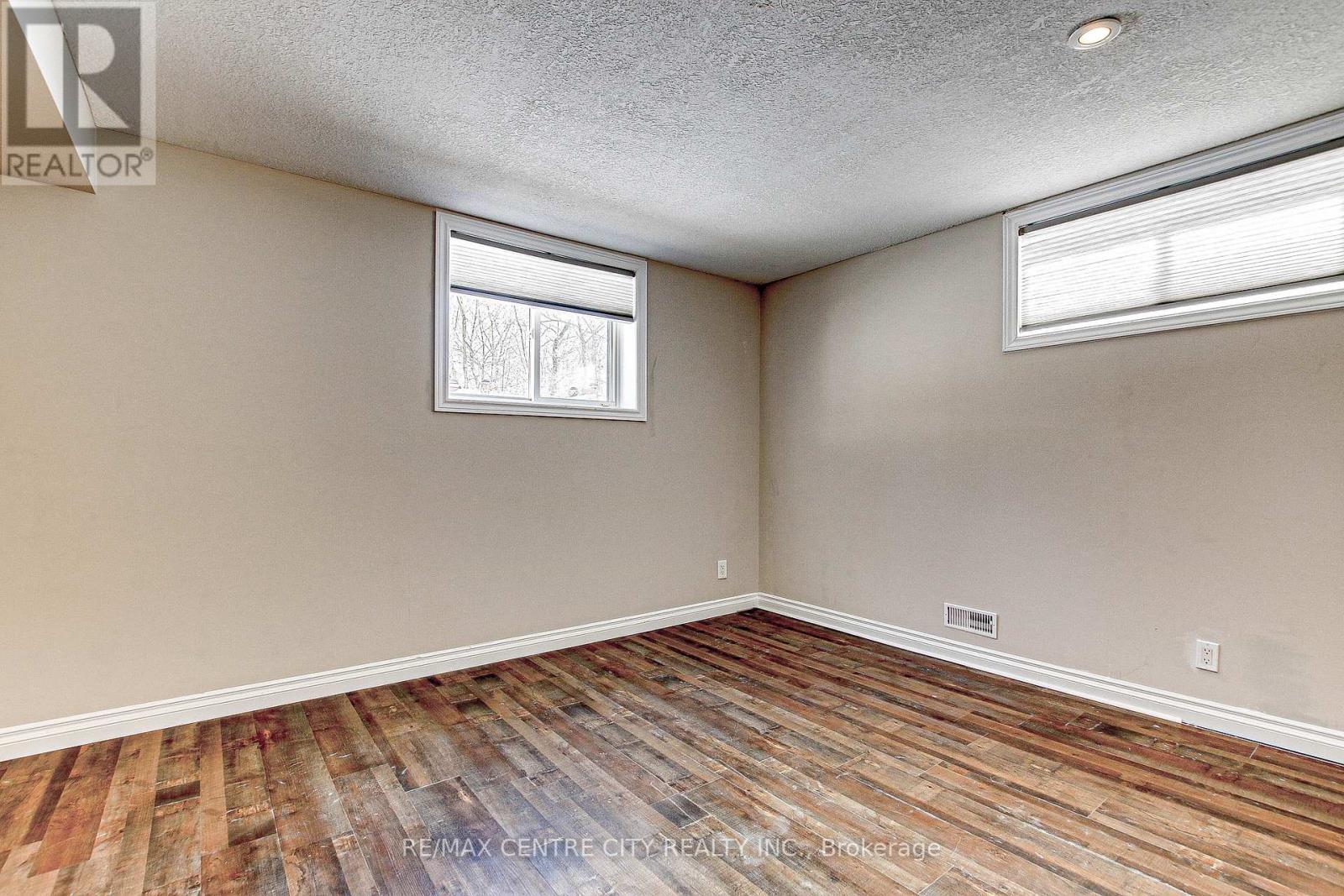 50 Exmoor Place S, London North, Ontario  N5X 3W2 - Photo 37 - X12206160