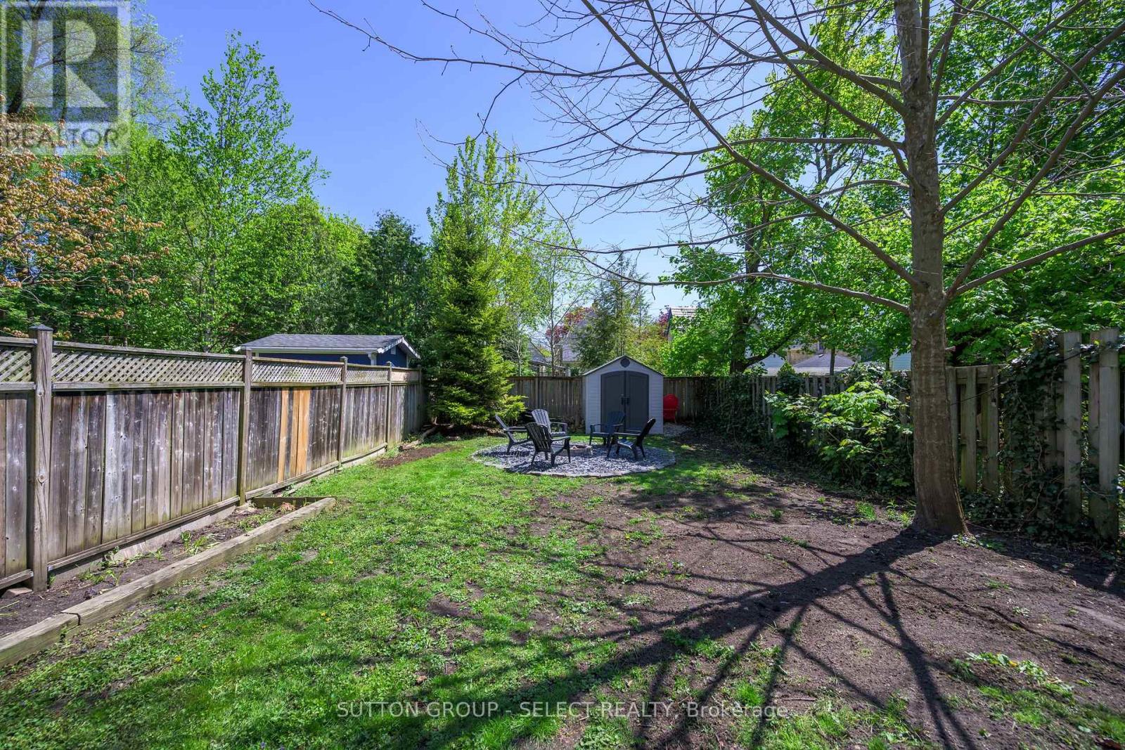 Photo 5 of 36 for 829 Elias Street