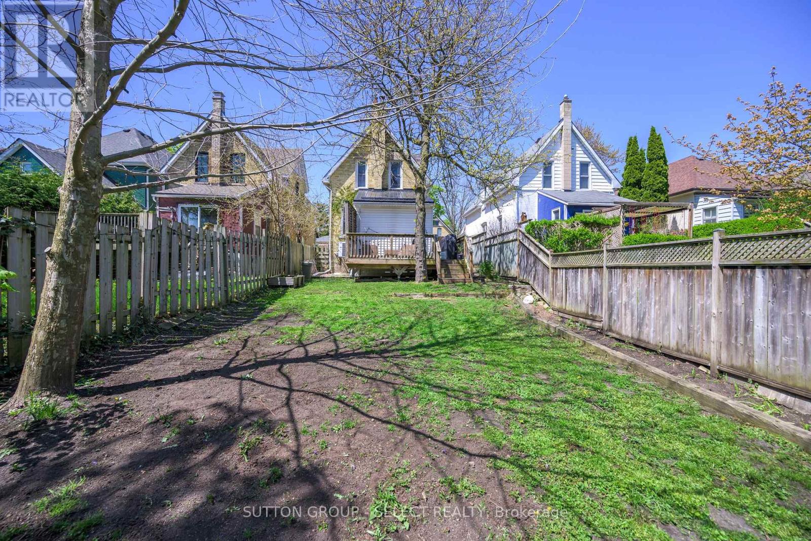 Photo 6 of 36 for 829 Elias Street