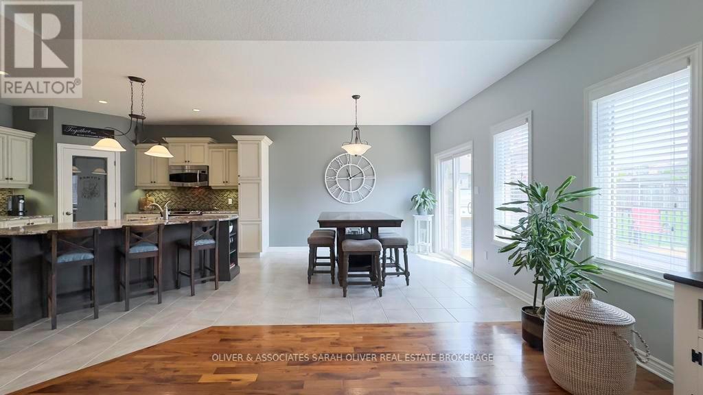 3194 Pincombe Drive, London South, Ontario  N6L 0B4 - Photo 8 - X12206218