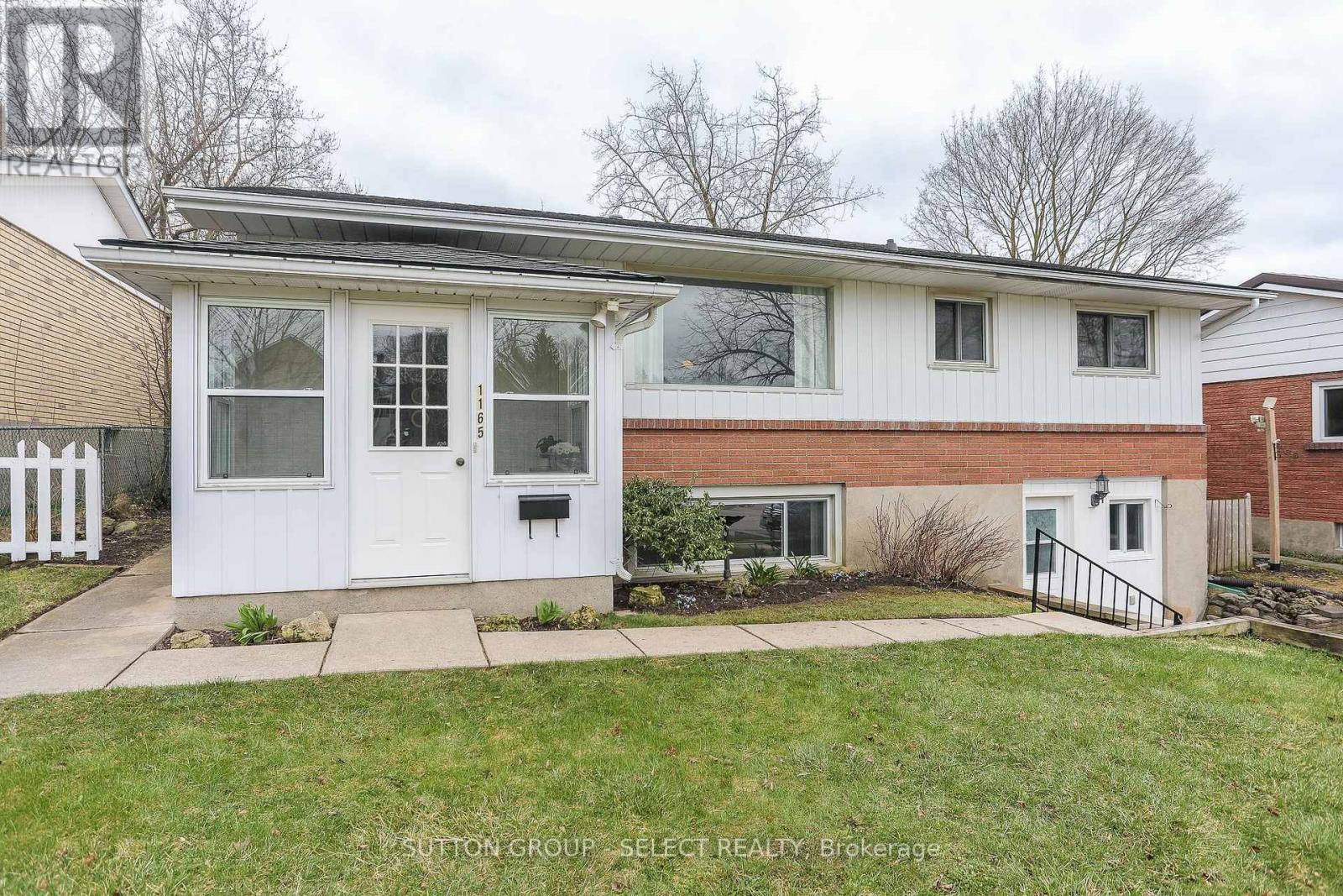 Photo 3 of 45 for 1165 Melsandra Avenue