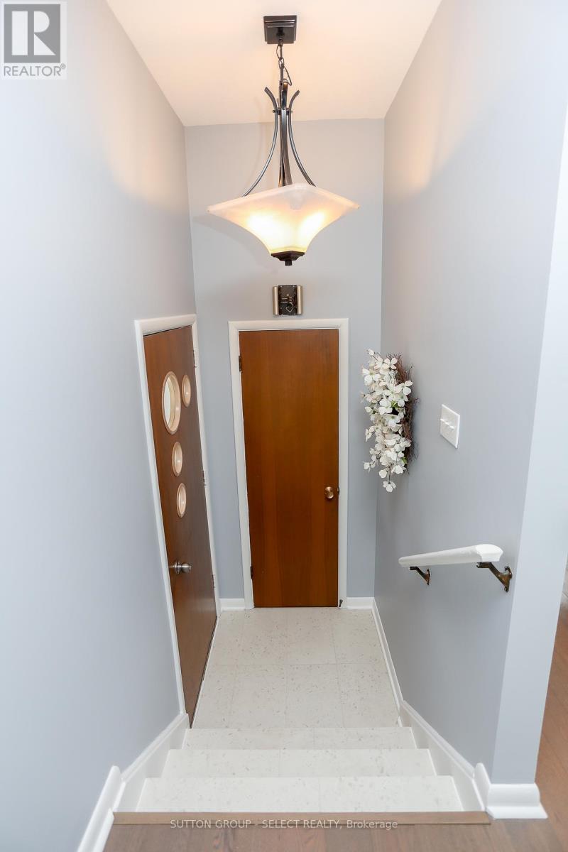1165 Melsandra Avenue, London East, Ontario  N5Y 4N8 - Photo 6 - X12206243