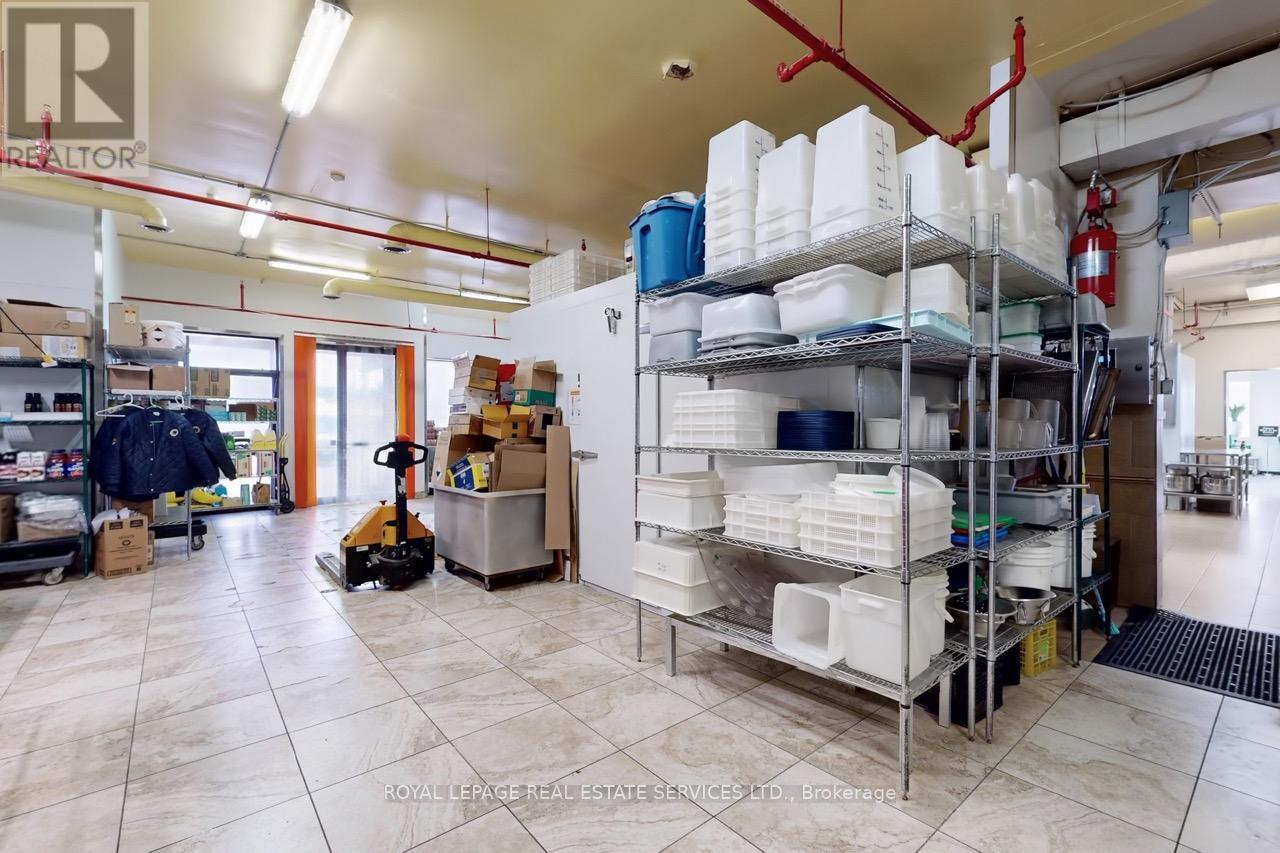 557 Dixon Road, Toronto, Ontario  M9W 1A8 - Photo 11 - W12205958