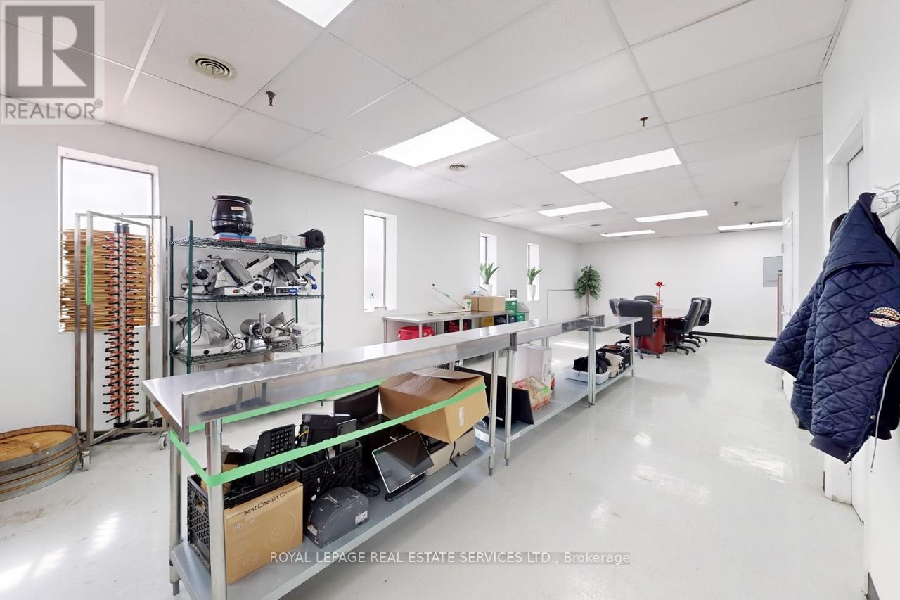 557 Dixon Road, Toronto, Ontario  M9W 1A8 - Photo 30 - W12205958