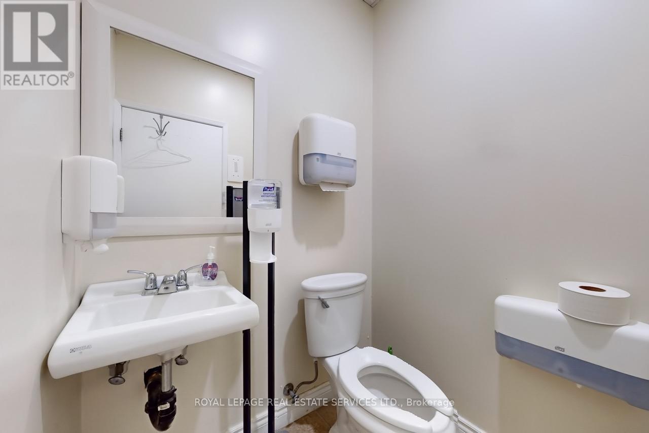 557 Dixon Road, Toronto, Ontario  M9W 1A8 - Photo 36 - W12205958