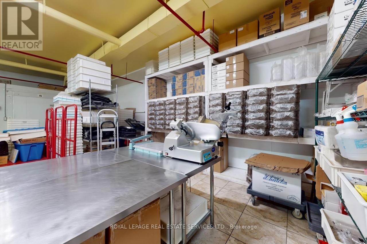 557 Dixon Road, Toronto, Ontario  M9W 1A8 - Photo 4 - W12205958