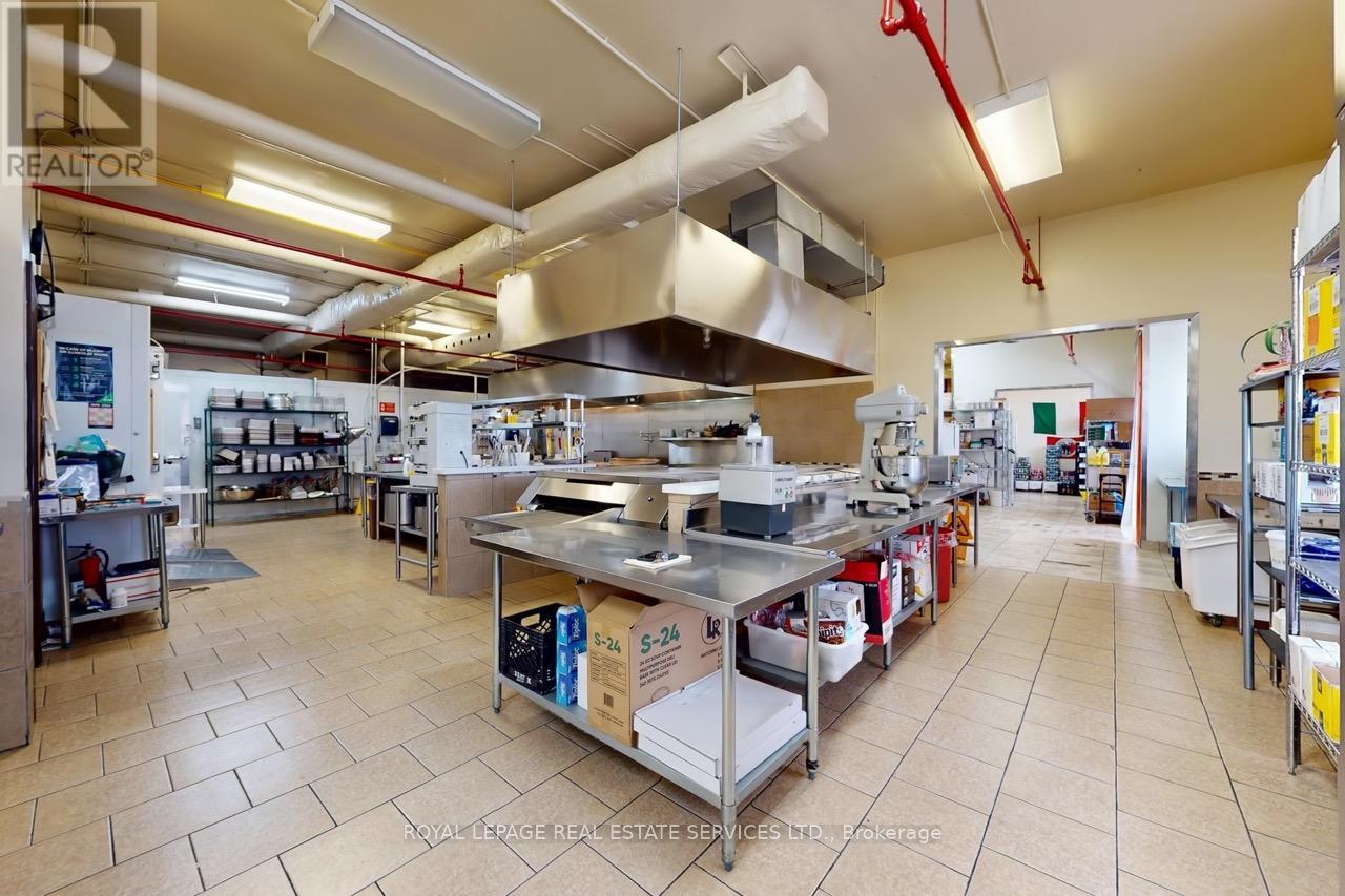 557 Dixon Road, Toronto, Ontario  M9W 1A8 - Photo 6 - W12205958