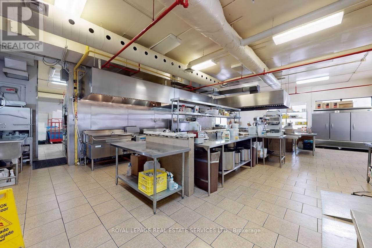 557 Dixon Road, Toronto, Ontario  M9W 1A8 - Photo 9 - W12205958