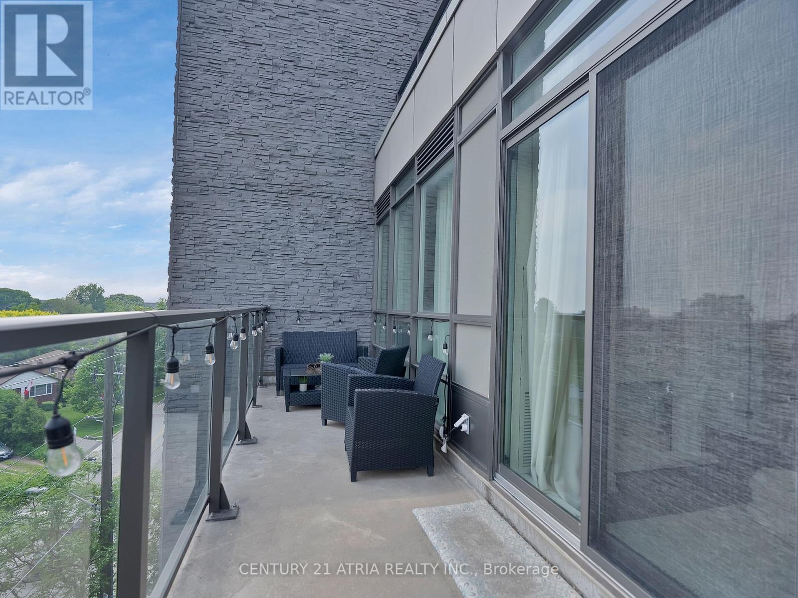8 Fieldway Road, Toronto, Ontario  M8Z 0C3 - Photo 24 - W12206004