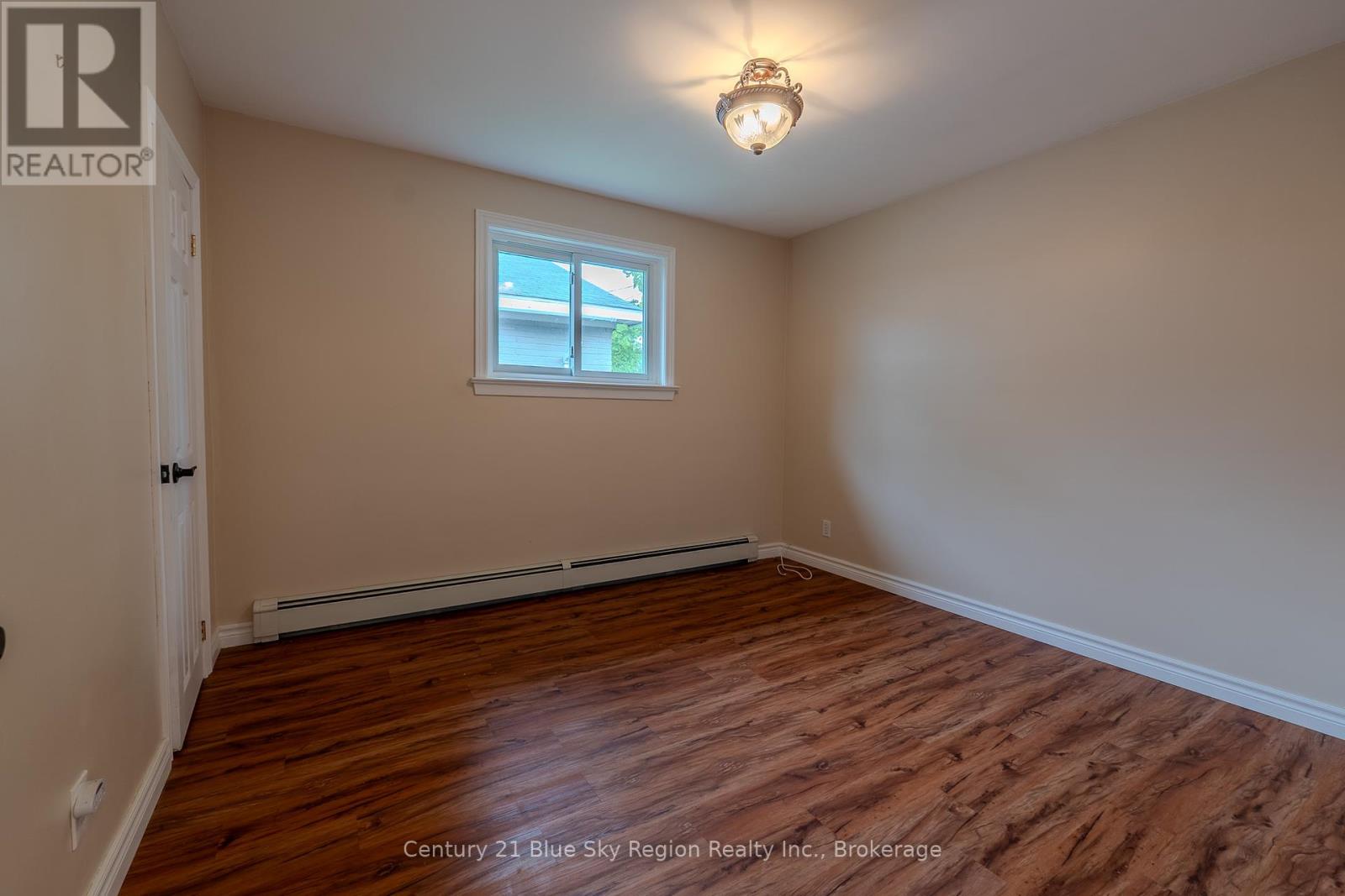 235 Gladstone Avenue, North Bay, Ontario  P1A 2M3 - Photo 16 - X12206120