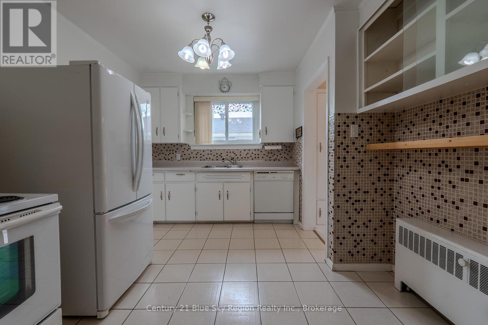 235 Gladstone Avenue, North Bay, Ontario  P1A 2M3 - Photo 26 - X12206120