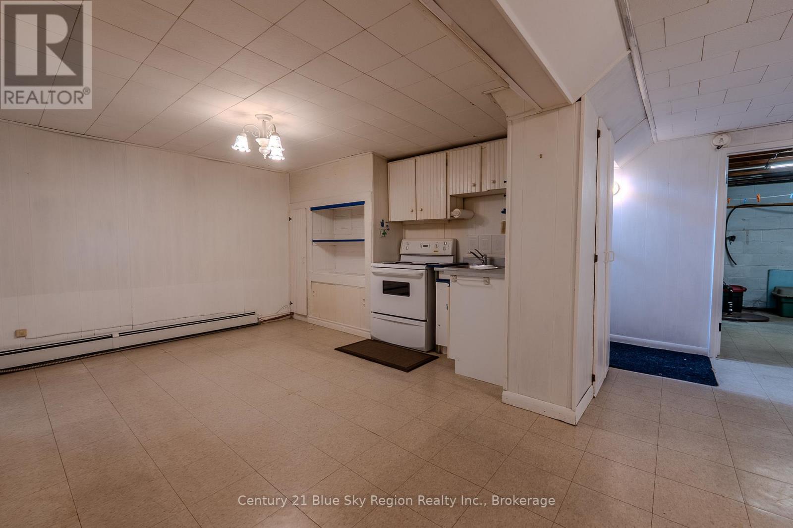 235 Gladstone Avenue, North Bay, Ontario  P1A 2M3 - Photo 28 - X12206120