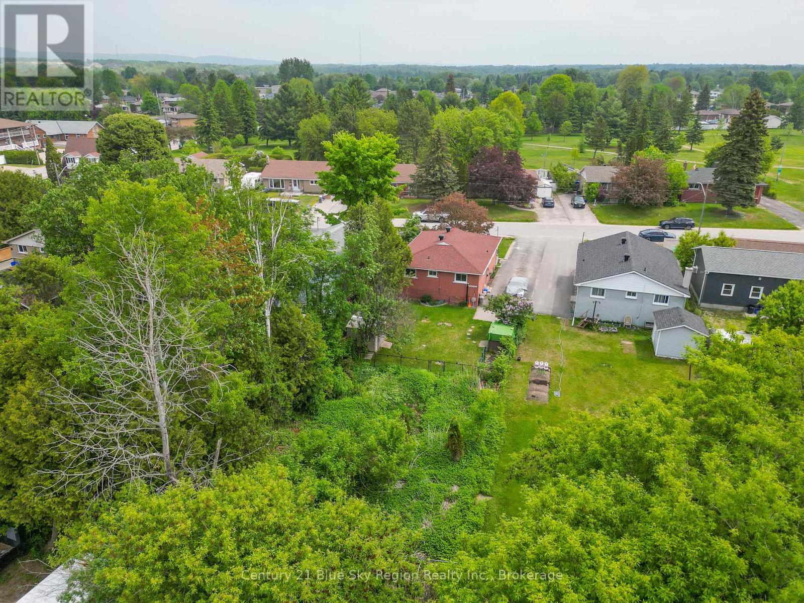 235 Gladstone Avenue, North Bay, Ontario  P1A 2M3 - Photo 31 - X12206120