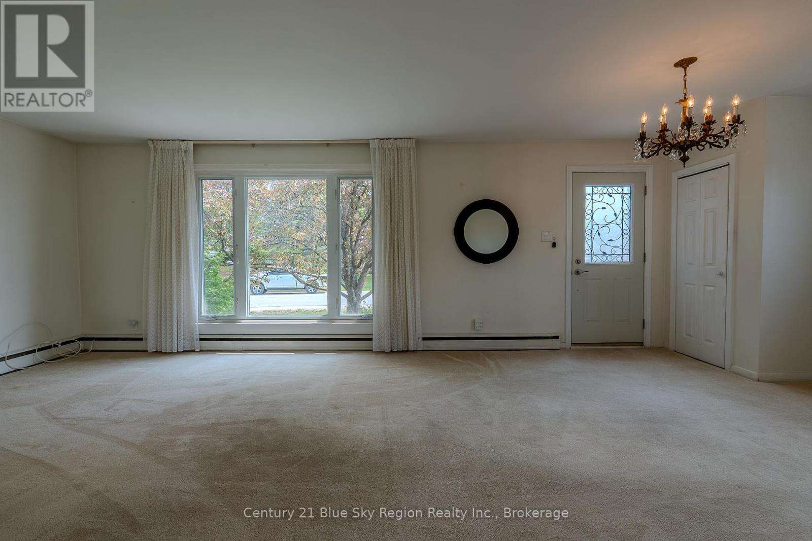 235 Gladstone Avenue, North Bay, Ontario  P1A 2M3 - Photo 6 - X12206120