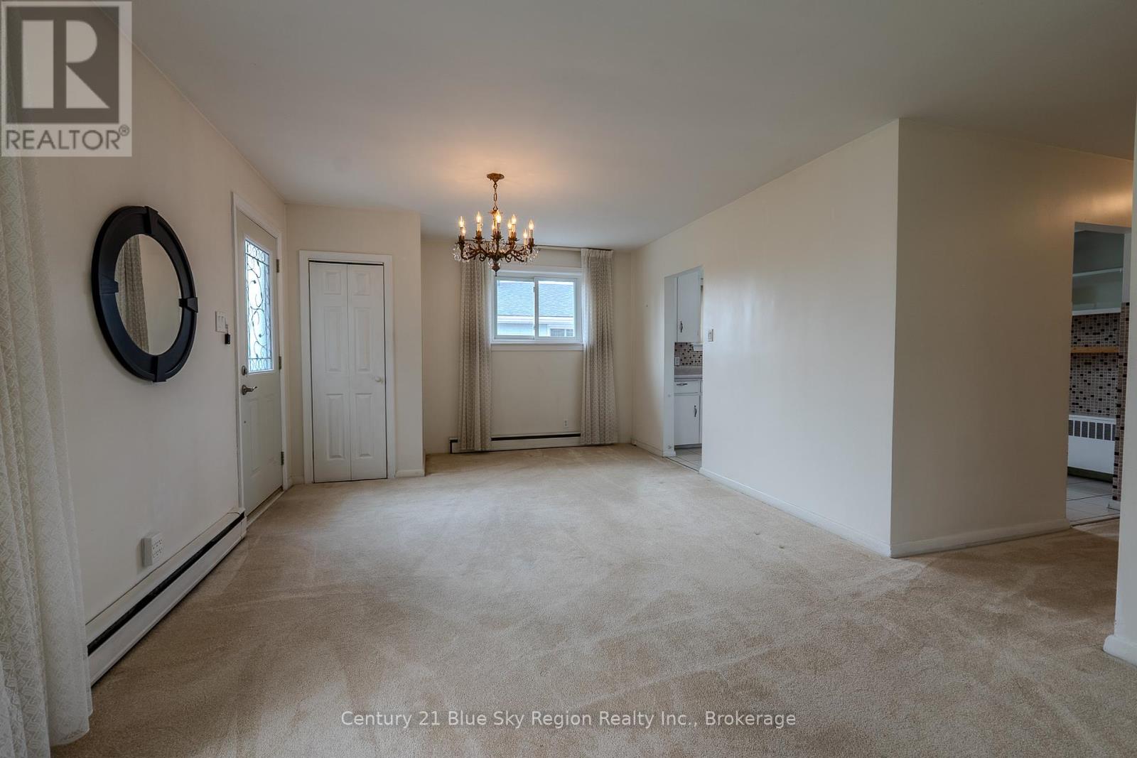 235 Gladstone Avenue, North Bay, Ontario  P1A 2M3 - Photo 8 - X12206120