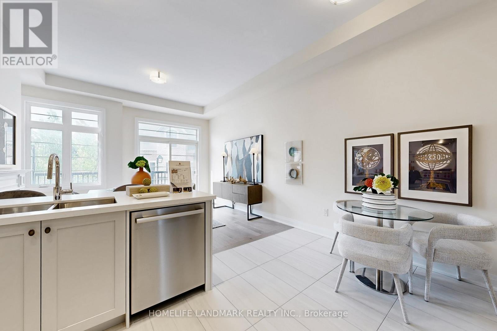 4285 Major Mackenzie Drive E, Markham, Ontario  L6C 3L5 - Photo 25 - N12190125