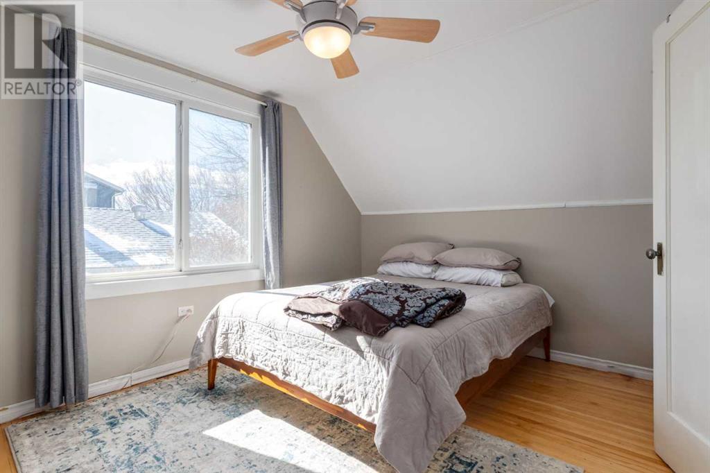 Property at 721 19 Street NW image 4