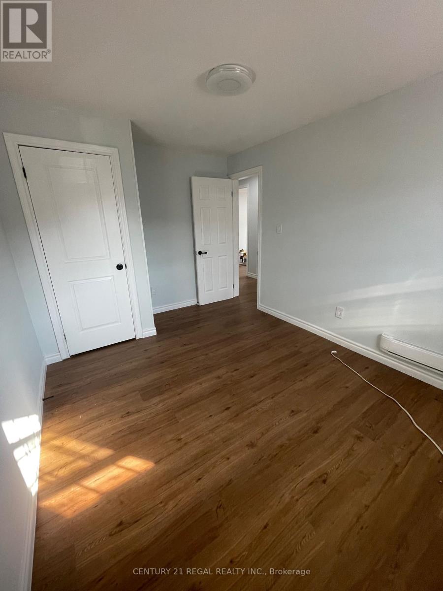 215 B - 215 Queen Street S, Mississauga, Ontario  L5M 1L6 - Photo 3 - W12202125
