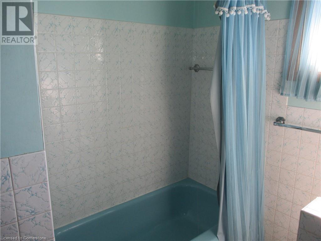 26 Parklands Drive, Hamilton, Ontario  L8K 4W7 - Photo 15 - 40735288