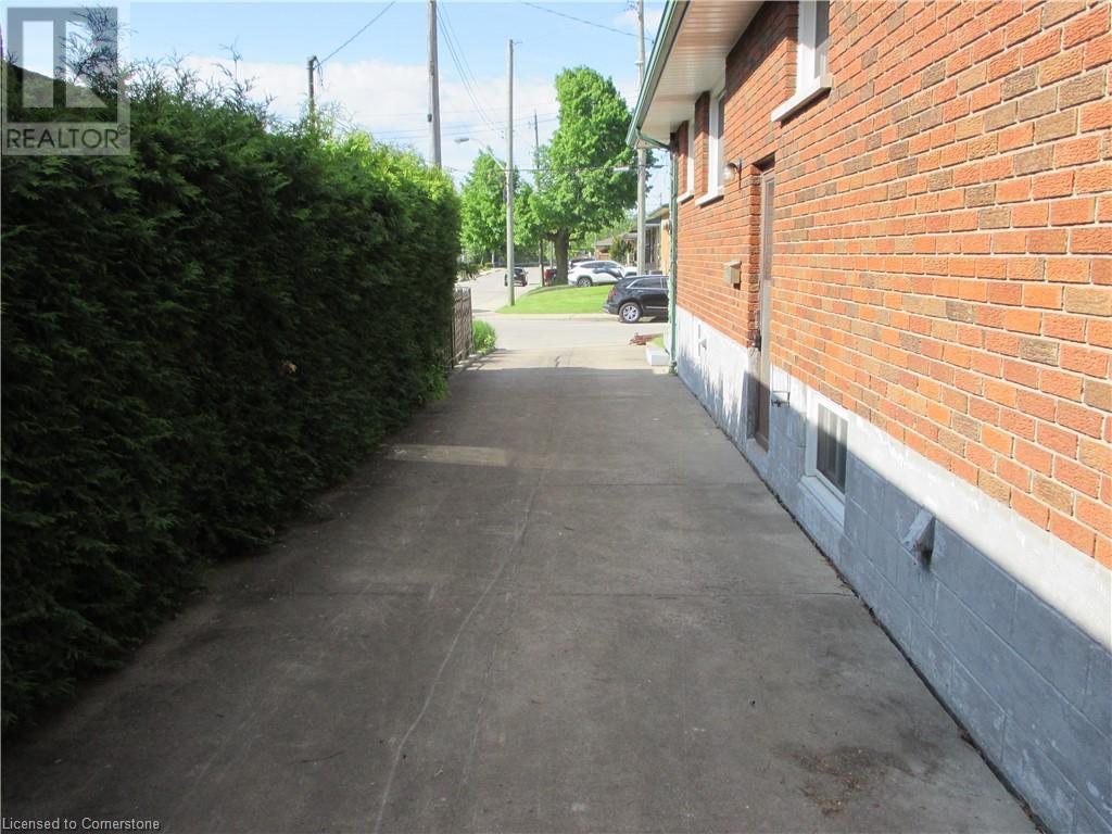 26 Parklands Drive, Hamilton, Ontario  L8K 4W7 - Photo 29 - 40735288