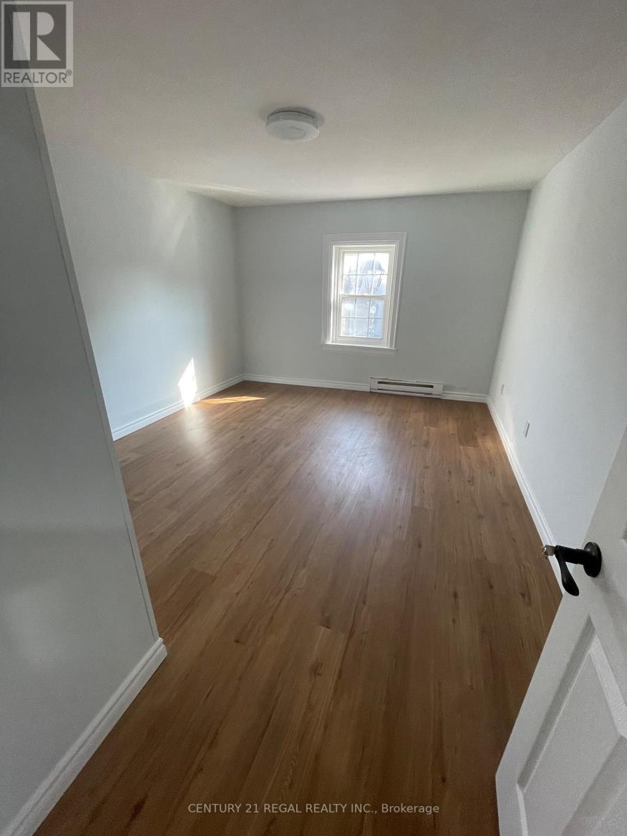 215 B - 215 Queen Street S, Mississauga, Ontario  L5M 1L6 - Photo 6 - W12202125