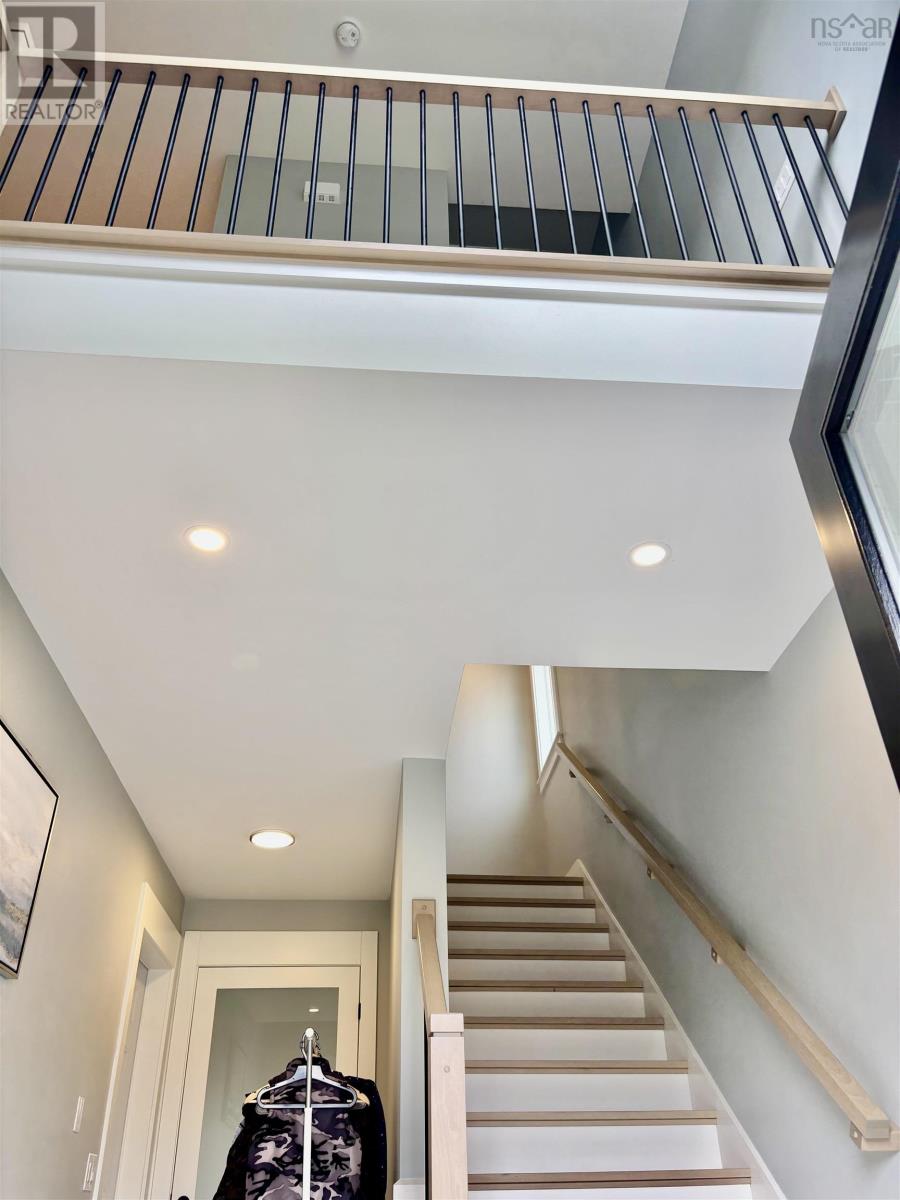 Property at 78 Honeygold Drive image 4