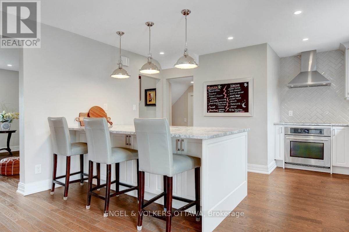 488 Denbury Avenue, Ottawa, Ontario  K2A 2N7 - Photo 12 - X12206149