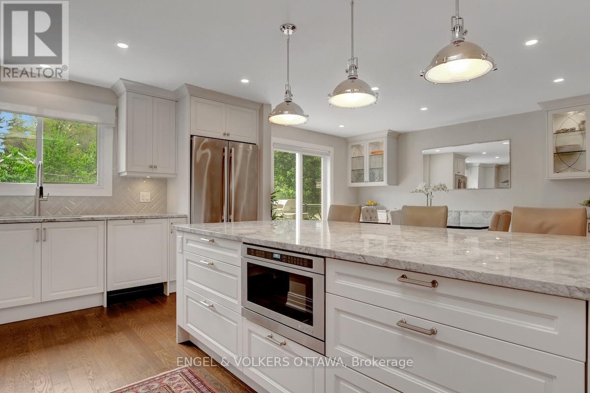 488 Denbury Avenue, Ottawa, Ontario  K2A 2N7 - Photo 17 - X12206149