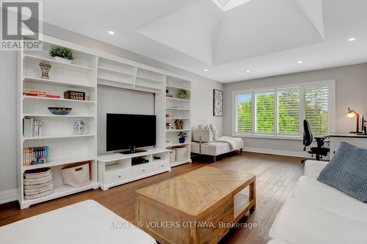 488 Denbury Avenue, Ottawa, Ontario  K2A 2N7 - Photo 20 - X12206149