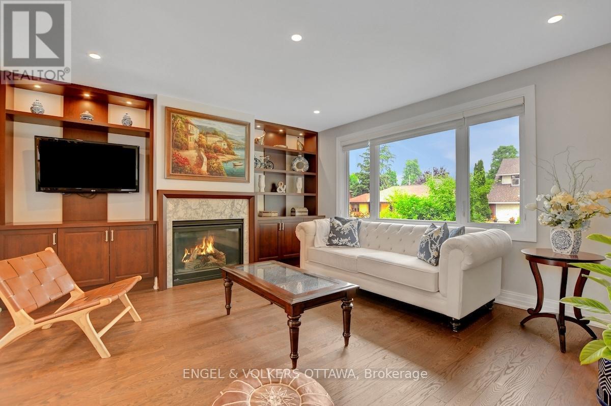 488 Denbury Avenue, Ottawa, Ontario  K2A 2N7 - Photo 6 - X12206149