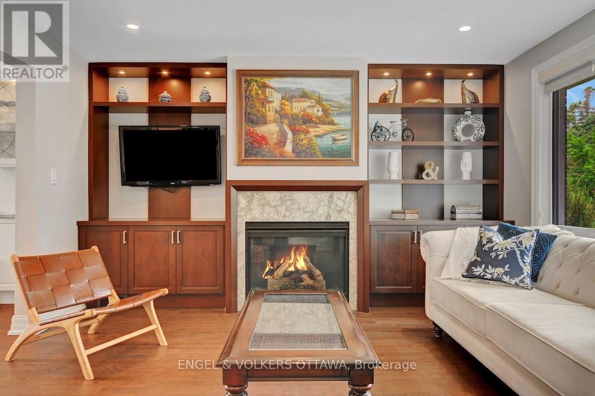 488 Denbury Avenue, Ottawa, Ontario  K2A 2N7 - Photo 7 - X12206149