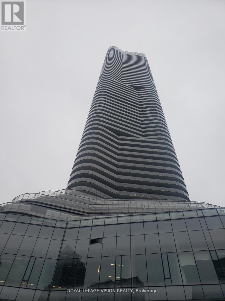 706 - 11 Wellesley Street W, Toronto, Ontario  M4Y 0G4 - Photo 10 - C12205574