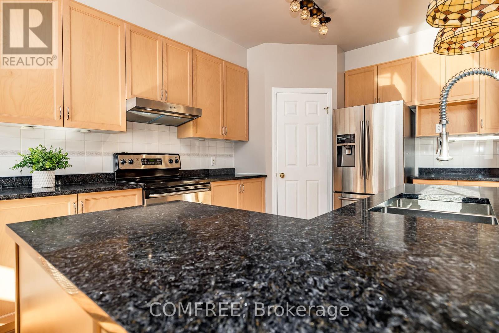 14 Escade Drive, Ottawa, Ontario  K2G 6R9 - Photo 8 - X11949184