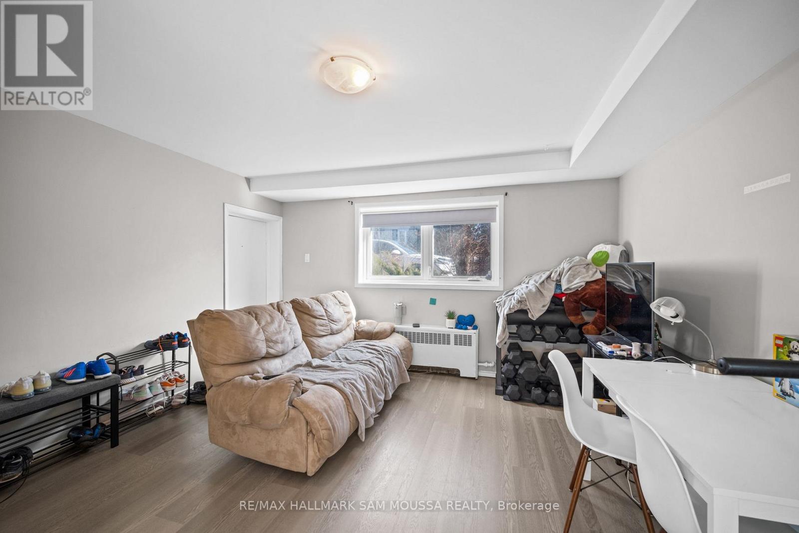 329 Richelieu Avenue, Ottawa, Ontario  K1L 6J7 - Photo 7 - X12070226