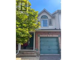 5 SANTA CRUZ PRIVATE, Ottawa, Ontario
