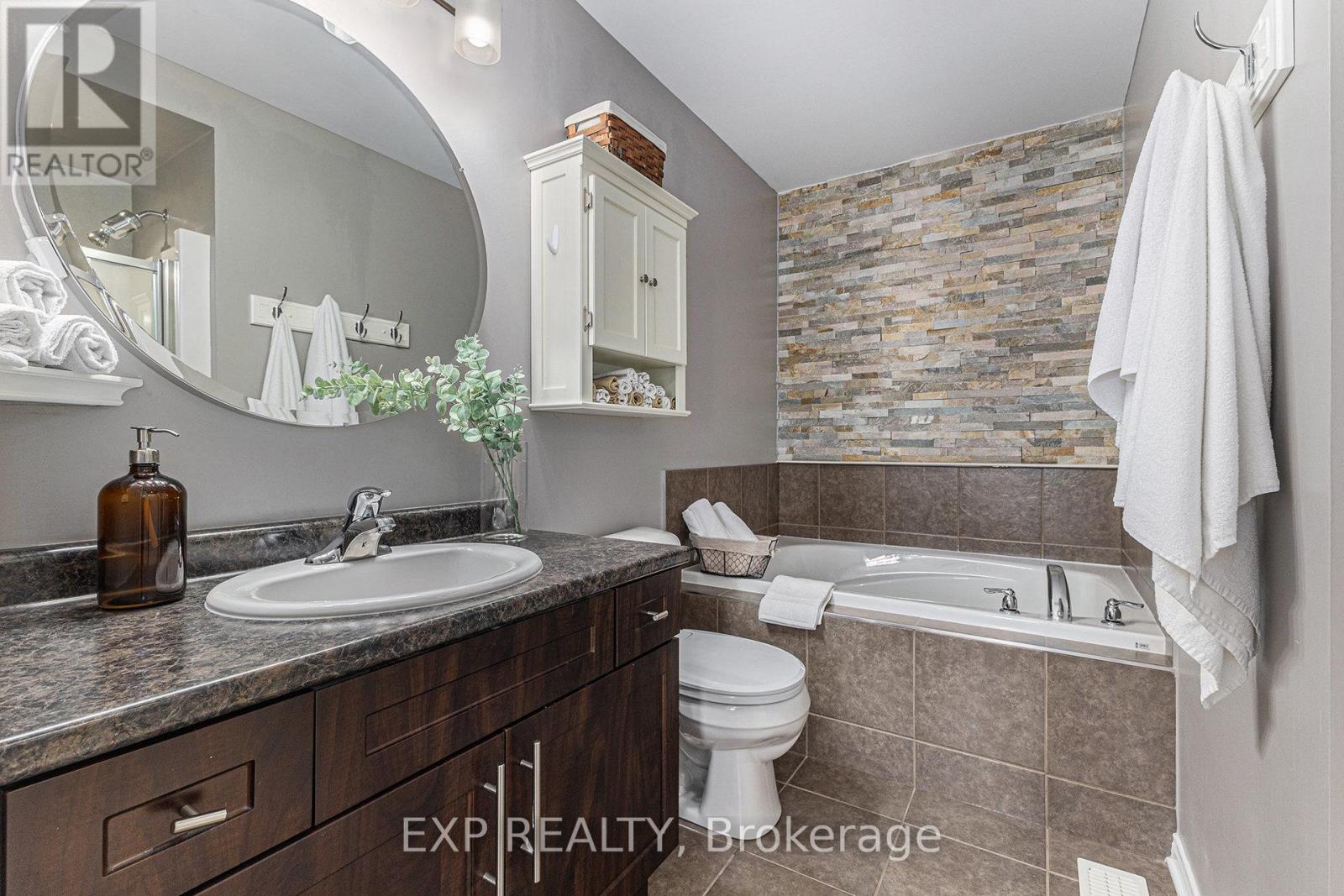 841 Tabaret Street, Ottawa, Ontario  K2M 0E7 - Photo 17 - X12205811