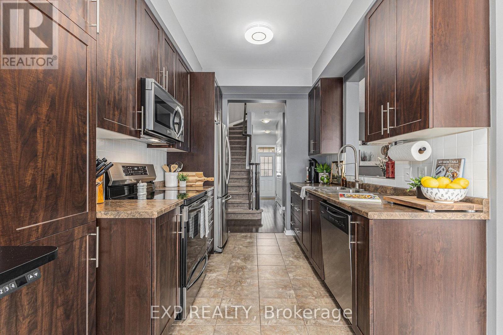841 Tabaret Street, Ottawa, Ontario  K2M 0E7 - Photo 9 - X12205811