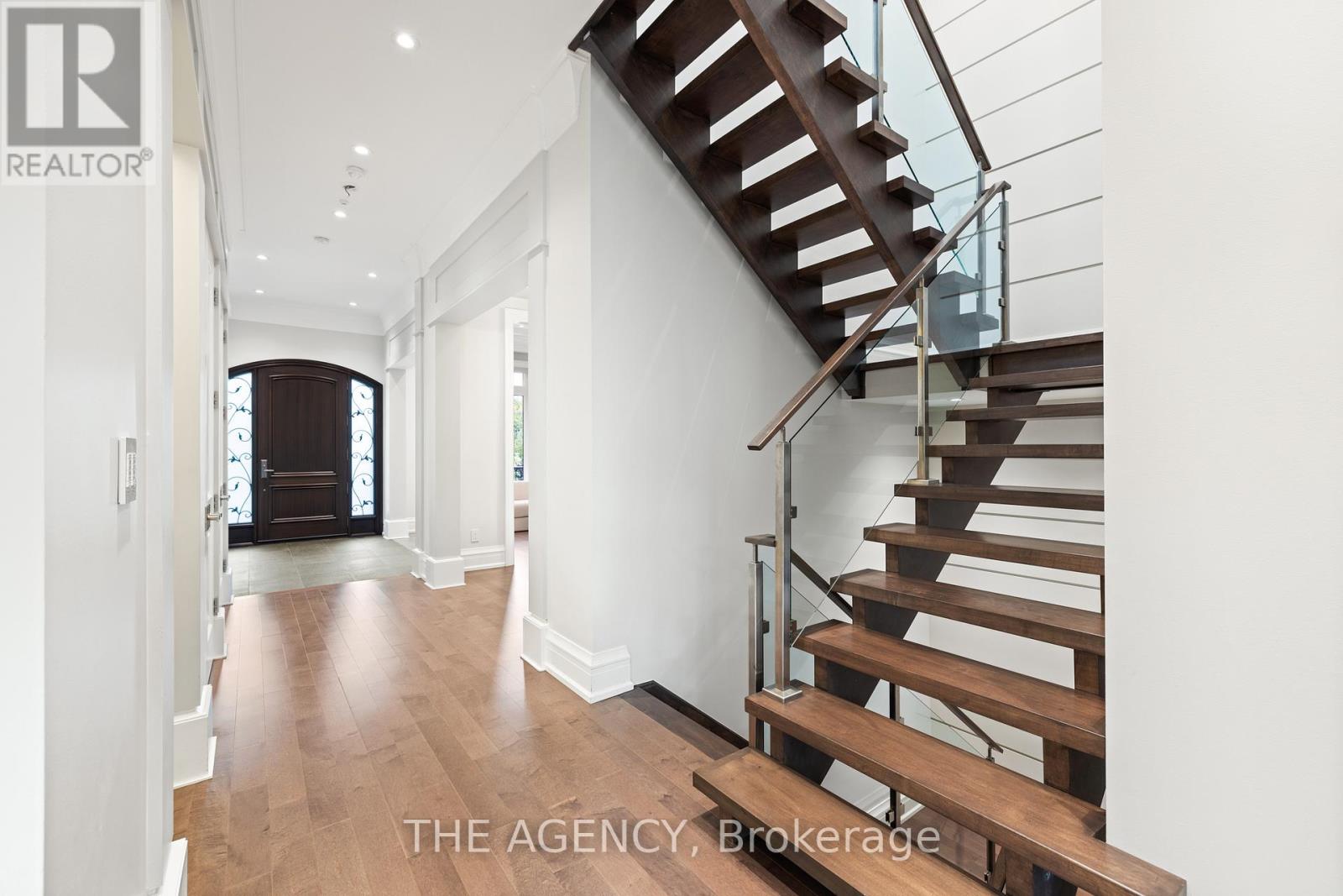 11 Burrows Avenue, Toronto, Ontario  M9B 4W8 - Photo 21 - W12143795