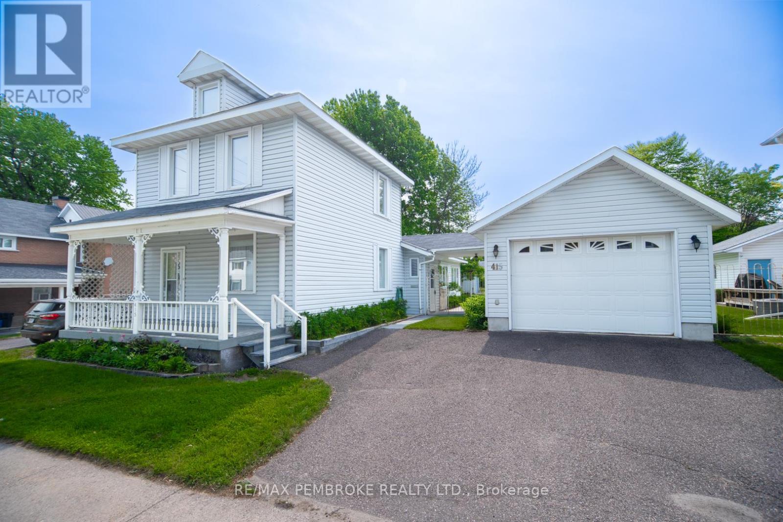 415 TRAFALGAR ROAD, Pembroke, Ontario