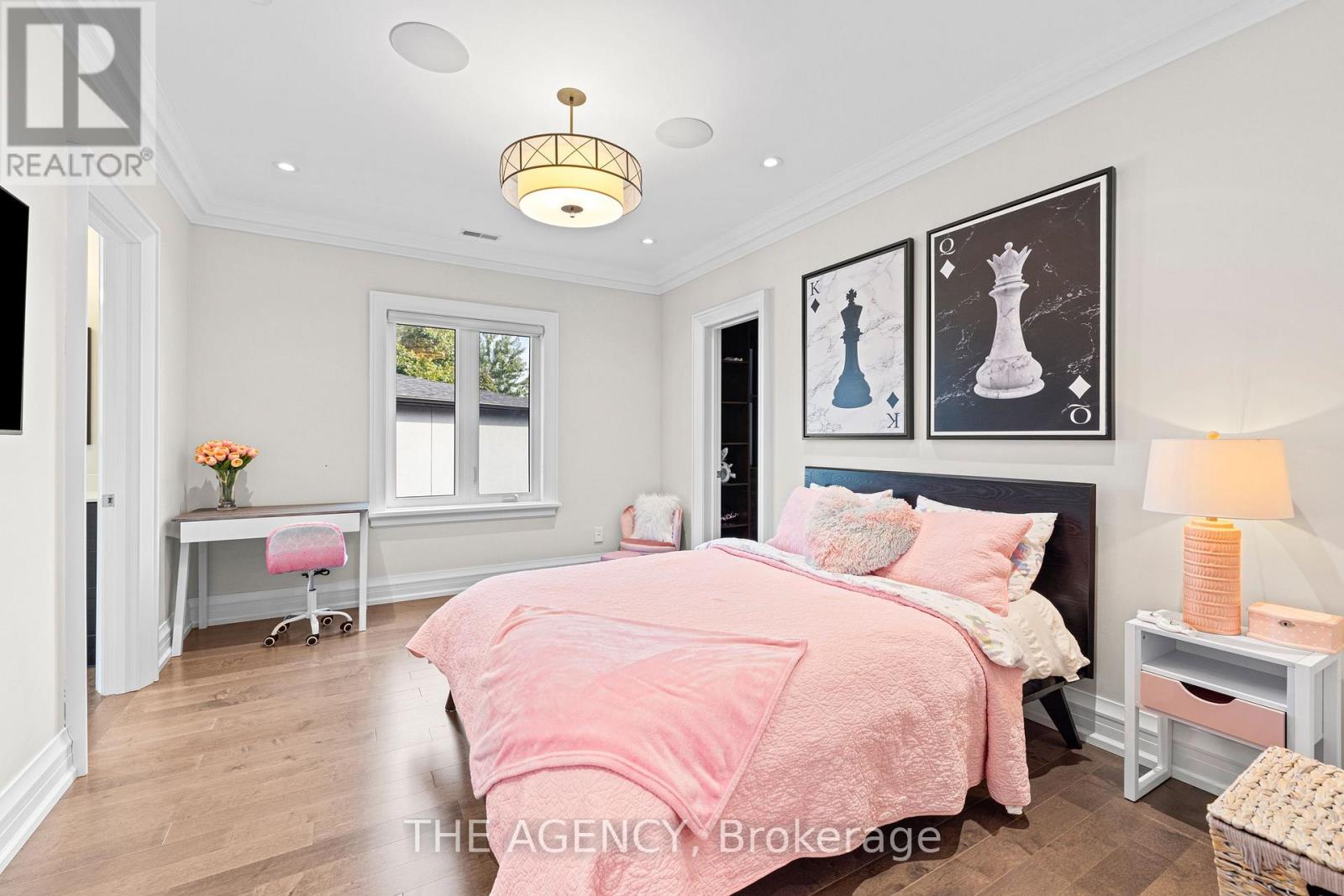 11 Burrows Avenue, Toronto, Ontario  M9B 4W8 - Photo 27 - W12143795