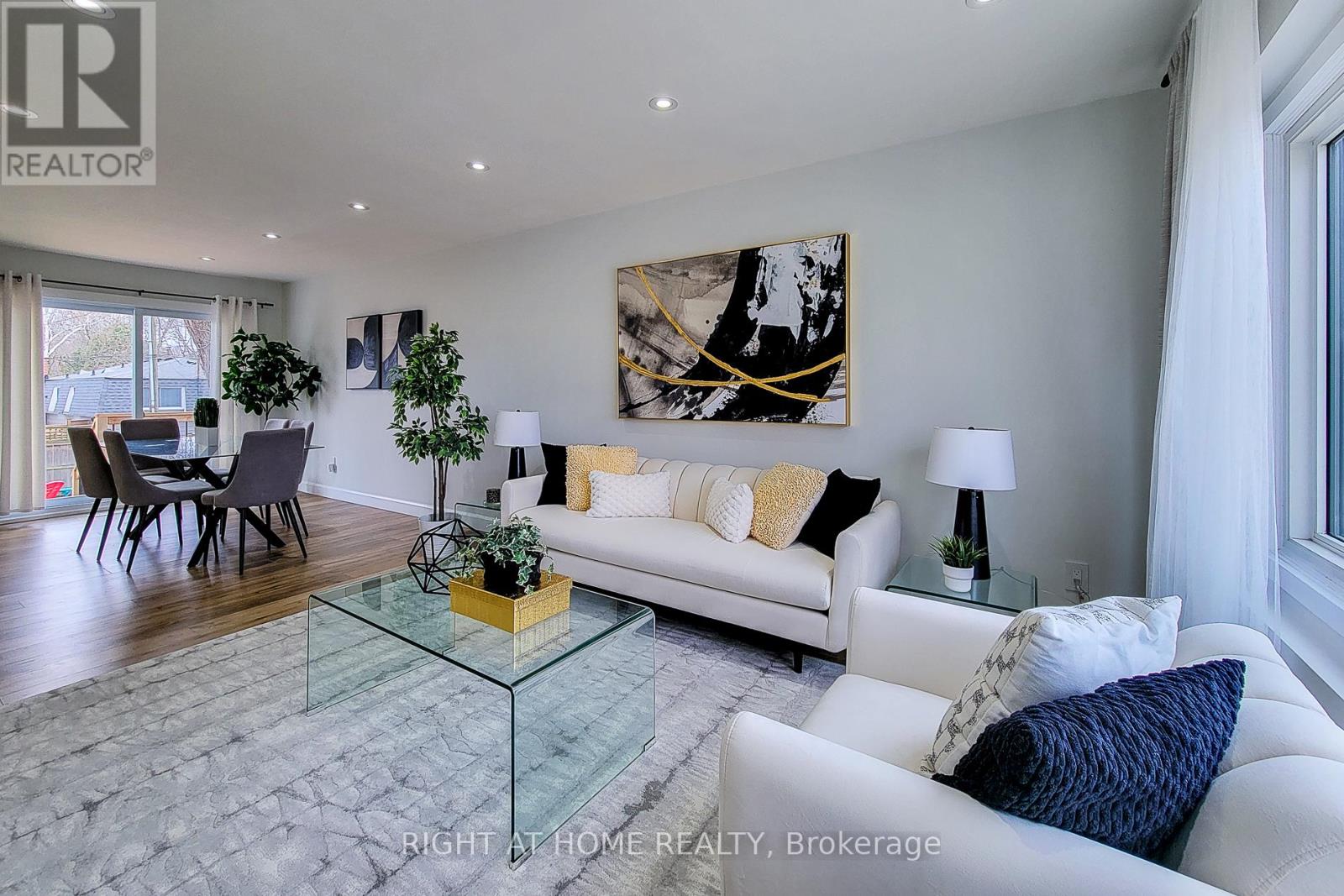 3412 Putter Place, Burlington, Ontario  L7N 2P4 - Photo 4 - W12167370