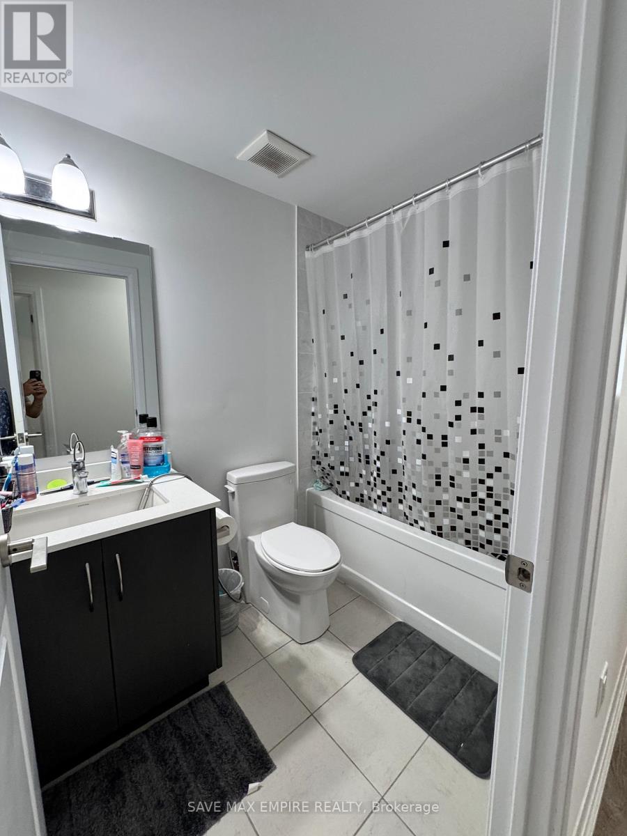 146 - 75 Attmar Drive, Brampton, Ontario  L6P 0Y6 - Photo 8 - W12205387
