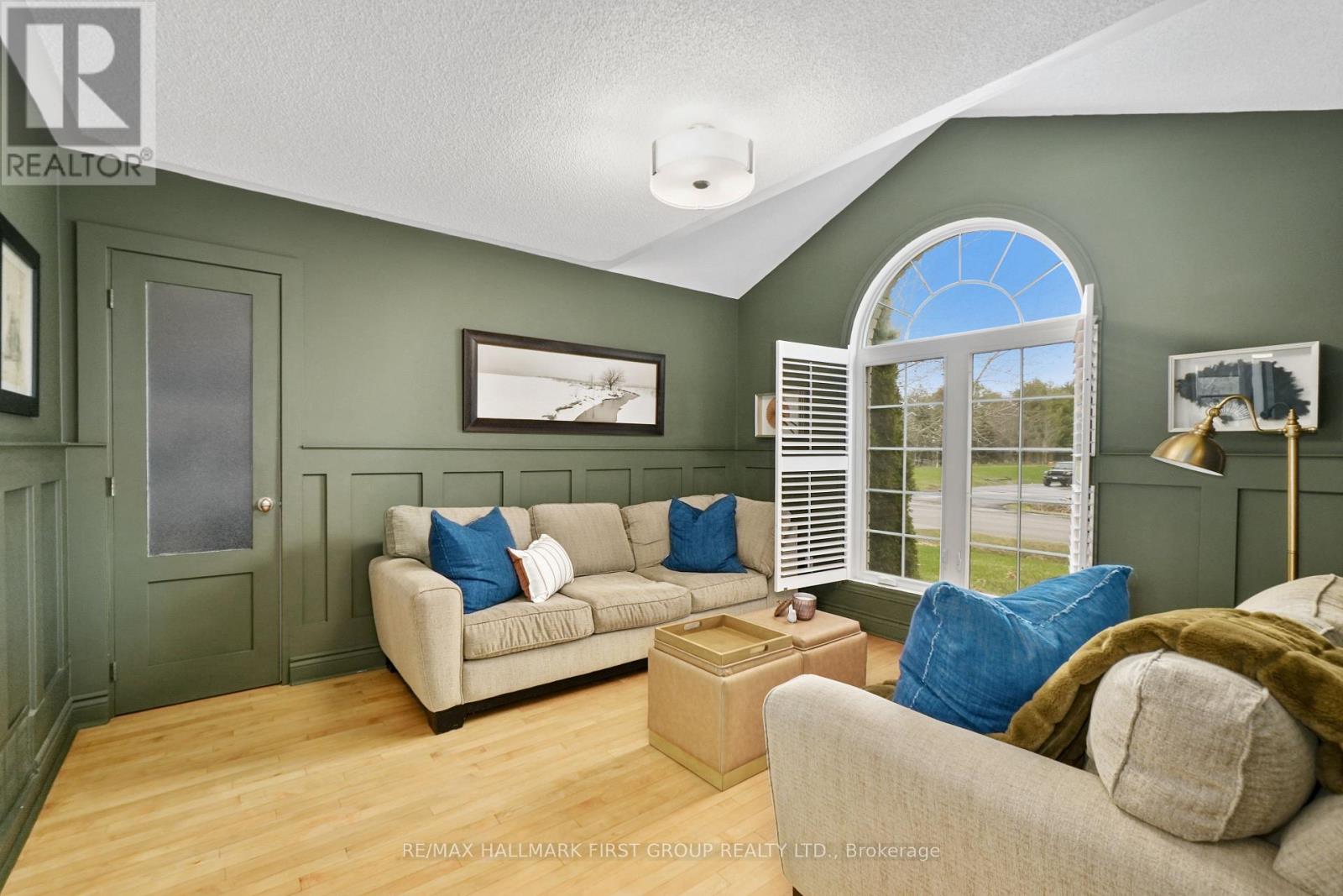 3905 Larose Crescent, Port Hope, Ontario  L0A 1B0 - Photo 6 - X12095364