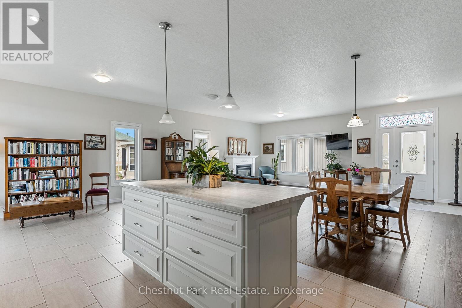 941 23rd St 'a' East, Owen Sound, Ontario  N4K 0B2 - Photo 18 - X12077970