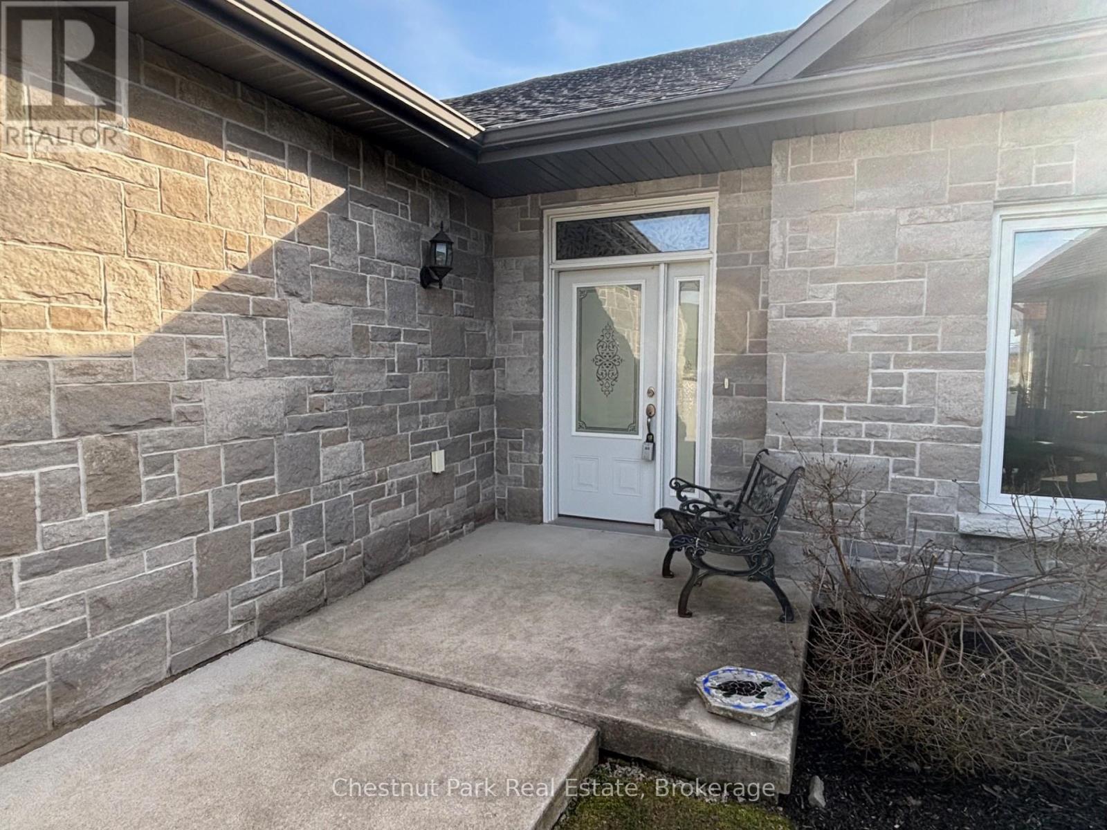 941 23rd St 'a' East, Owen Sound, Ontario  N4K 0B2 - Photo 3 - X12077970