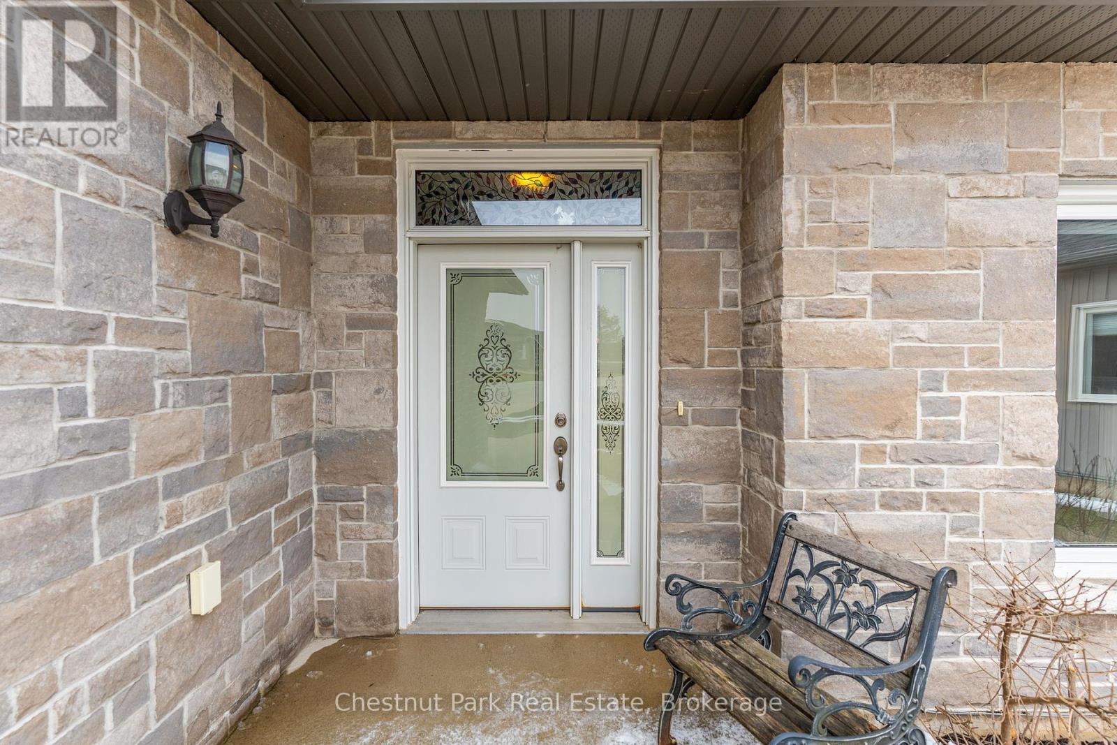 941 23rd St 'a' East, Owen Sound, Ontario  N4K 0B2 - Photo 4 - X12077970