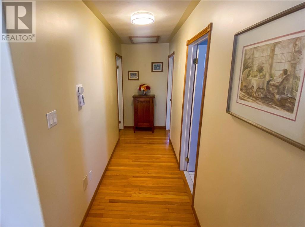 10 Vanhorn Street, Gore Bay, Ontario  P0P 1H0 - Photo 20 - 2120584