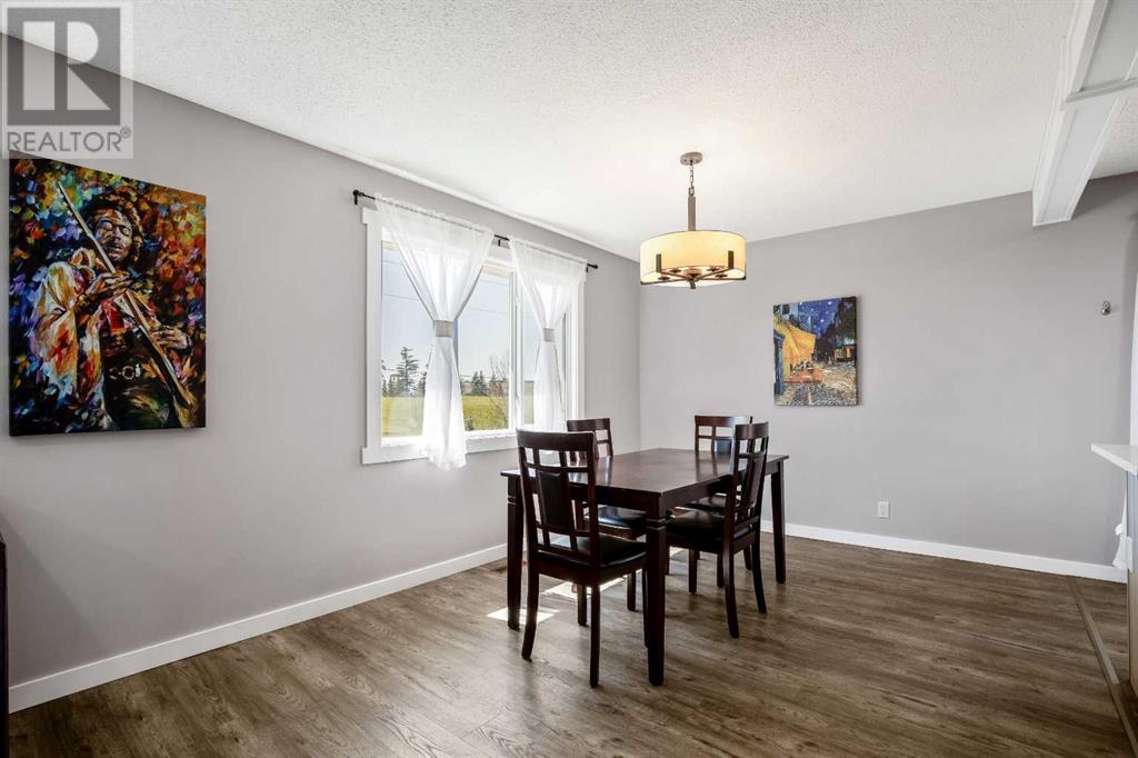 4307 Dovercrest Drive, Calgary, Alberta  T2B 1X6 - Photo 7 - A2217129
