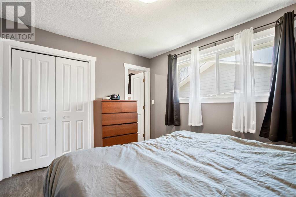 4307 Dovercrest Drive, Calgary, Alberta  T2B 1X6 - Photo 14 - A2217129