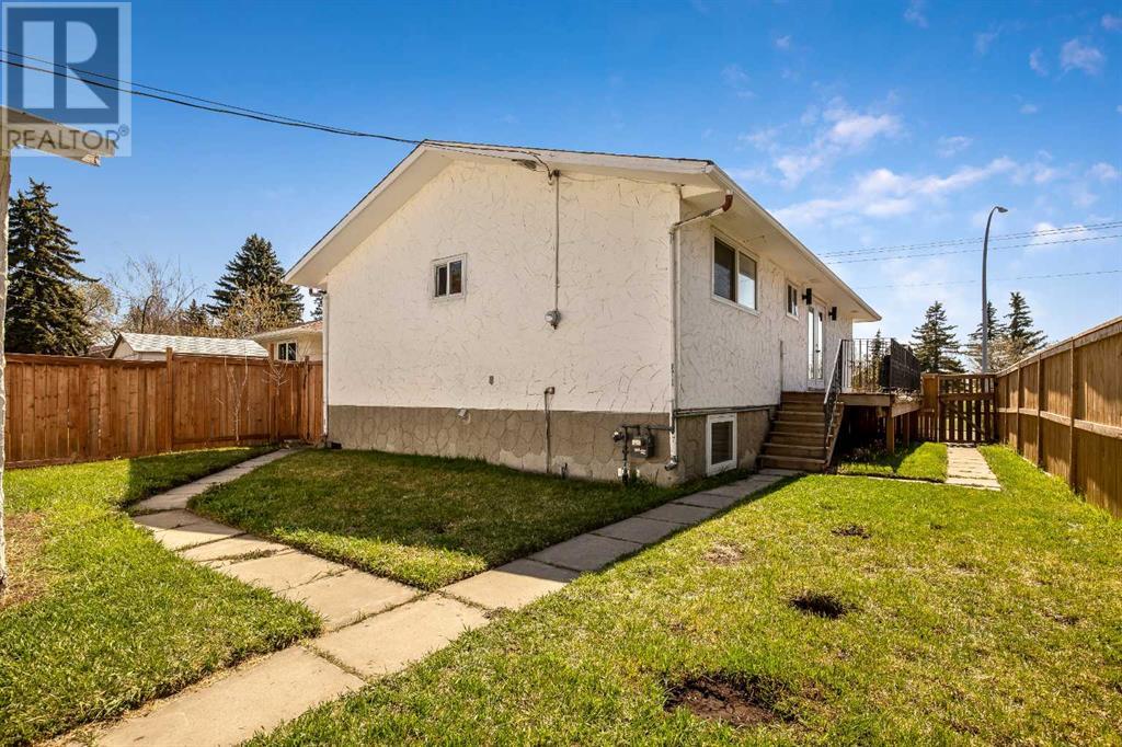 4307 Dovercrest Drive, Calgary, Alberta  T2B 1X6 - Photo 40 - A2217129